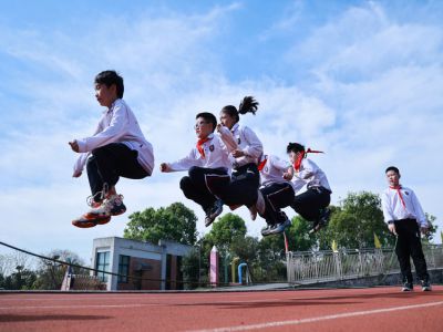 青春飞扬，当“燃”不让——重庆市远恒佳学校2024年春第二届趣味运动会精彩回顾